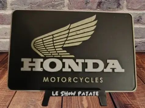 HueForge model: Plaque vintage Honda hueforge by leshowpatate