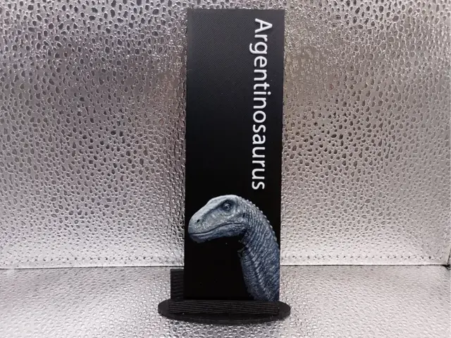 HueForge model: Argentinosaurus Bookmark hueforge by Borishotch Industries
