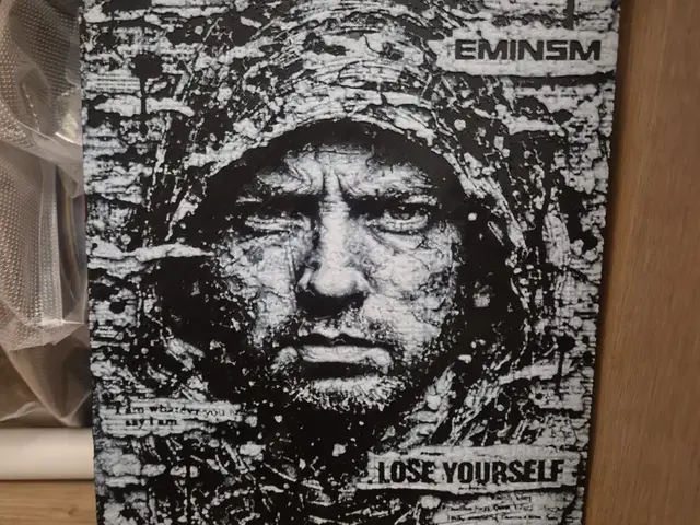 HueForge model: Eminem newspaper hueforge by Buntsta