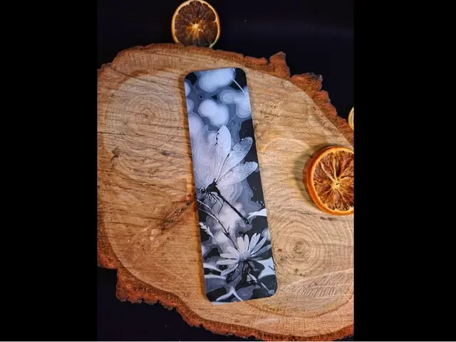 HueForge model: Dragonfly 1 bookmark by EternalDesigns3D