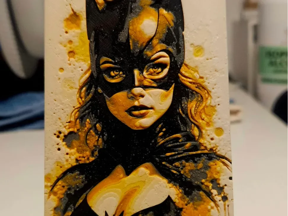 Batgirl oil painted by Mano's 3d_Art HueForge model: Batgirl oil painted by Mano's 3d_Art