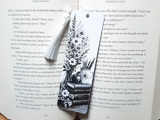 HueForge model: Bookmark, Teacher Desk by Dame Jo