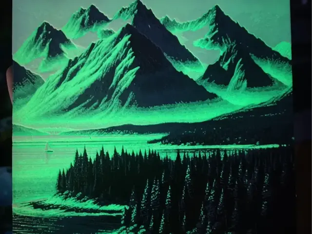 HueForge model: Mountains with sea 2 - Hueforge - Glow in the dark by BeaN