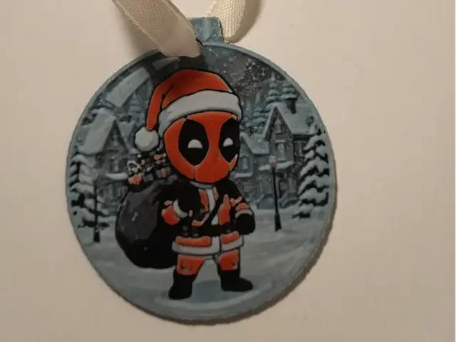 HueForge model: Christmas ornament hueforge Deadpool by 3DNesy