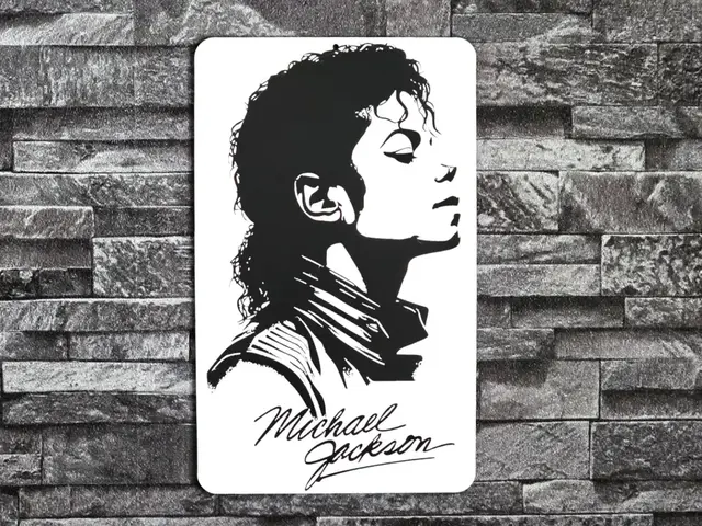 HueForge model: Hueforge Michael Jackson 2 colors by StefBull85