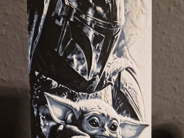 HueForge model: Hueforge - Mandalorian & Grogu by Schuettdesign