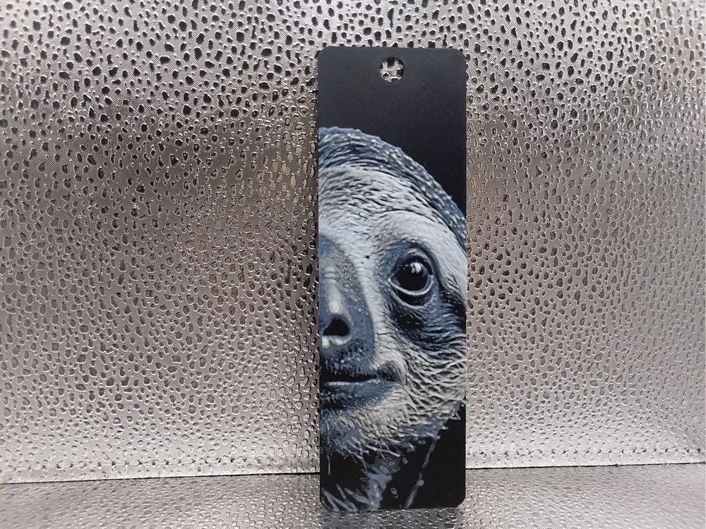 Sloth Bookmark – Hueforge by Borishotch Industries HueForge model: Sloth Bookmark – Hueforge by Borishotch Industries