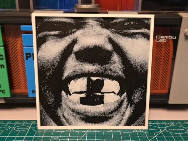 HueForge model: Kanye West "Bully" Album - Hueforge Art by Lumpy3D