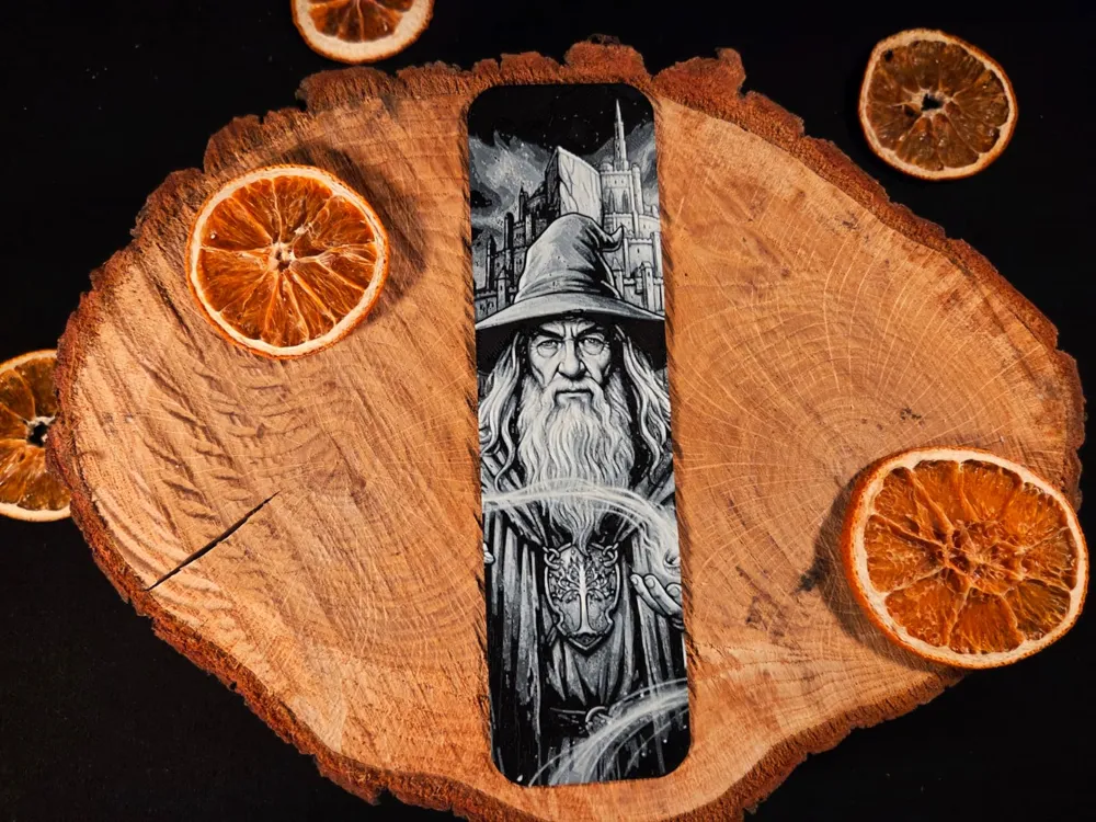 Gandalf Lord of the Rings bookmark by EternalDesigns3D HueForge model: Gandalf Lord of the Rings bookmark by EternalDesigns3D