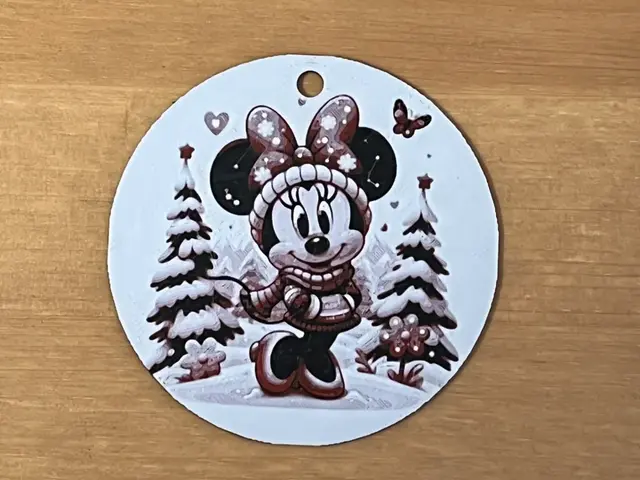 HueForge model: Minnie mouse bauble by Morganja