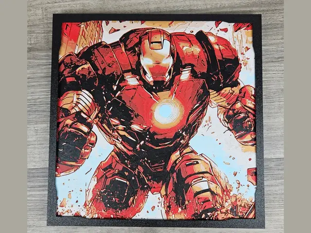 HueForge model: Hulkbuster by BusyKikiBee