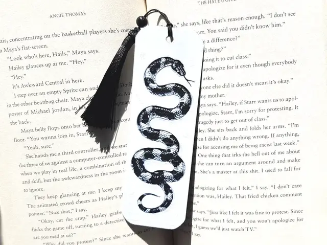 HueForge model: Bookmark, Snake by Dame Jo