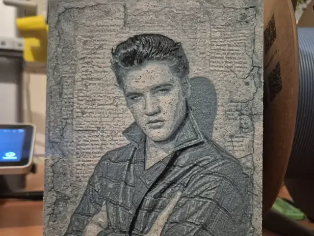 HueForge model: elvis papercut hueforge by Buntsta