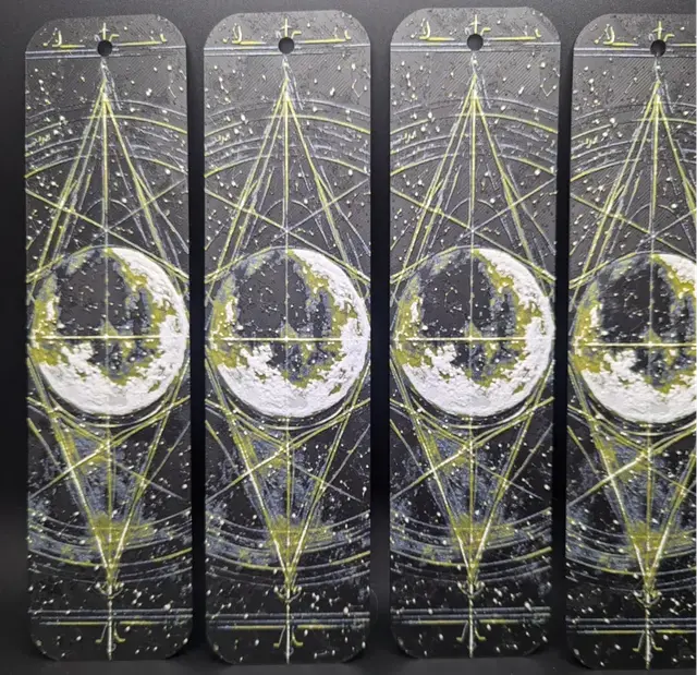 HueForge model: Moon Hueforge Bookmark by the_bearded_jedi