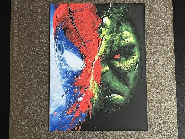 HueForge model: Spiderman vs Hulk Marvel Hueforge by FantasyZ