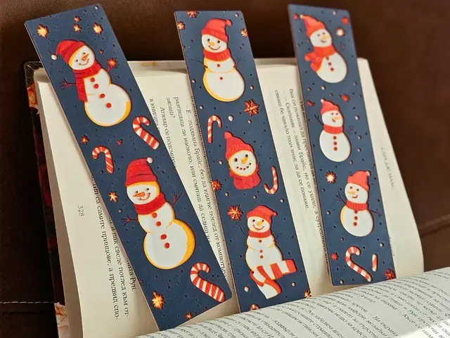HueForge model: Snowy Smiles - Christmas Bookmarks Set by C3D