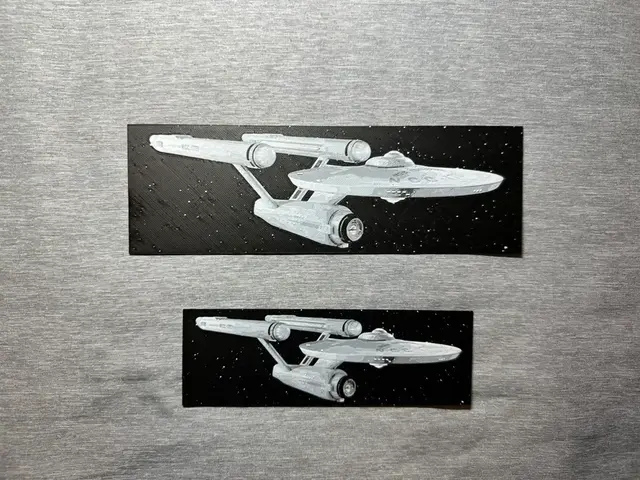 HueForge model: USS Enterprise Hueforge Bookmarks - 2 sizes by Hey Ben