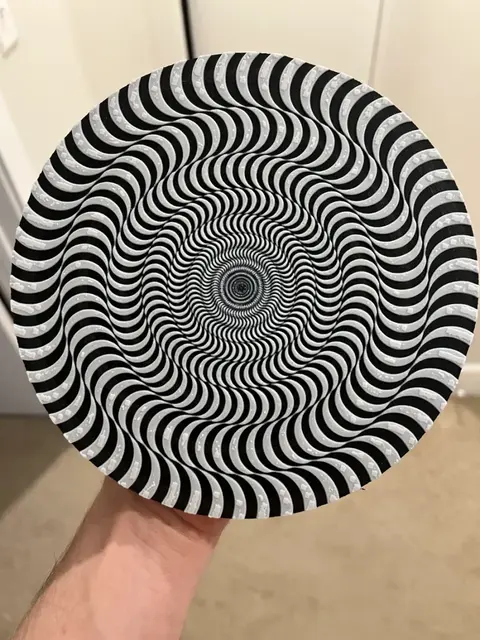 HueForge model: Optical Illusion 2 Wall Art by RP47 Designs