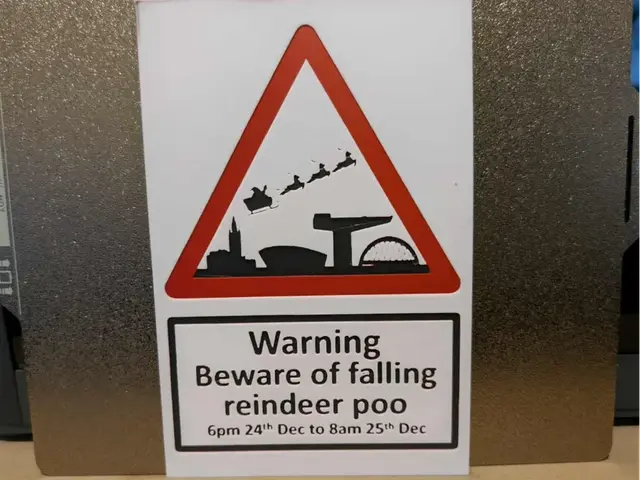 HueForge model: Funny Christmas Hueforge Warning - Reindeer by 3dGlow
