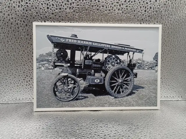HueForge model: Lord George Steam Traction Engine – Hueforge by Borishotch Industries