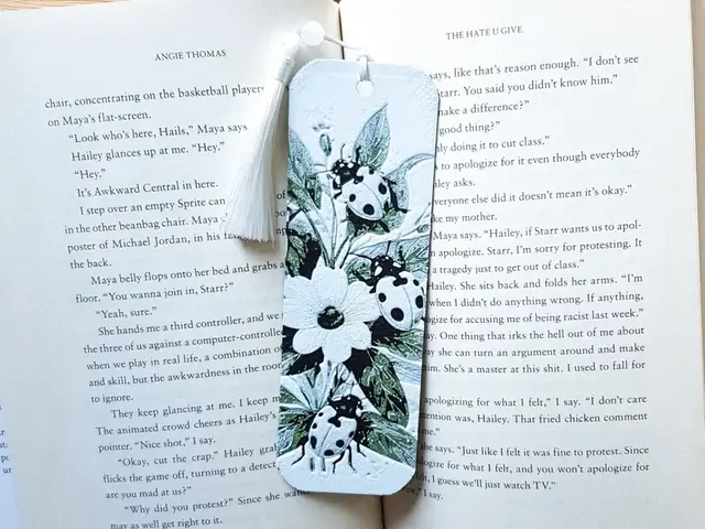 HueForge model: Bookmark, Ladybugs by Dame Jo