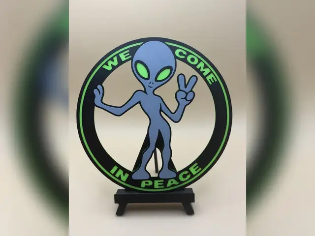 We Come in Peace Alien HueForge Print