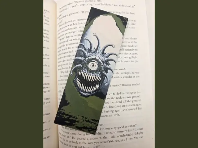 HueForge model: Beholder Monster 50x150mm Bookmark by MythicHue's