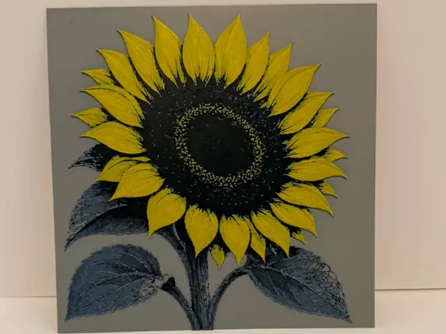 HueForge model: Sunflower Hueforge by Magnolia Crafts