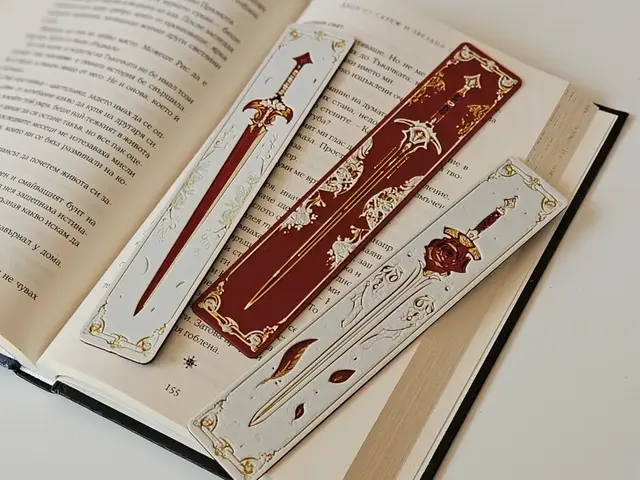 HueForge model: "Blade & Blossom" - Bookmarks Set by C3D