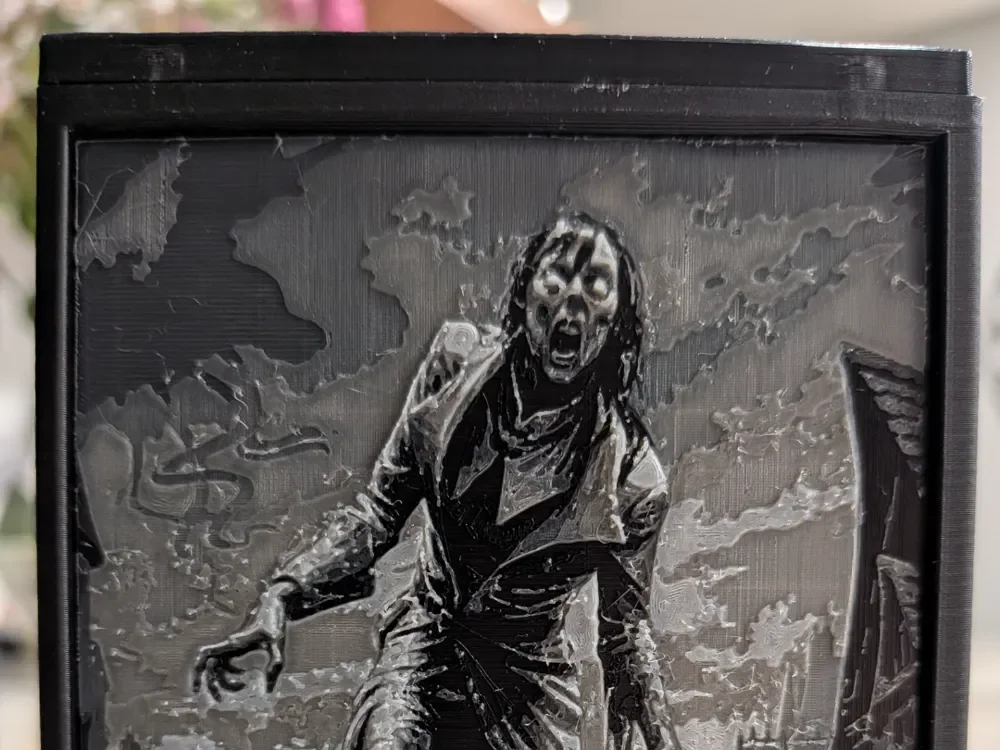 Hueforged Zombies MTG Deckbox with Magnetic Lid by CommandersVault HueForge model: Hueforged Zombies MTG Deckbox with Magnetic Lid by CommandersVault
