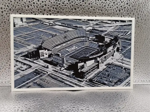 HueForge model: Tennessee Titans – Nissan Stadium Hueforge by Borishotch Industries