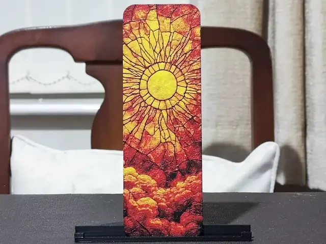 HueForge model: Oculus Red Bookmark - 3 Color by BoDad