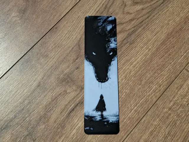 HueForge model: Little Red Riding Hood bookmark - Hueforge by EternalDesigns3D