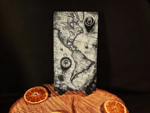 HueForge model: Tale of the Compass hueforge 110 x 200 by EternalDesigns3D