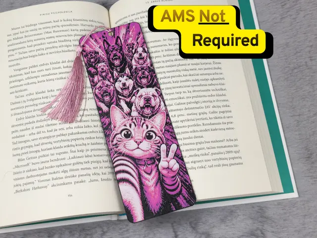 HueForge model: Funny Cat Dog Selfie HueForge Bookmark by 2D Wall Art
