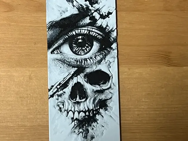 HueForge model: eye skull bookmark by Morganja