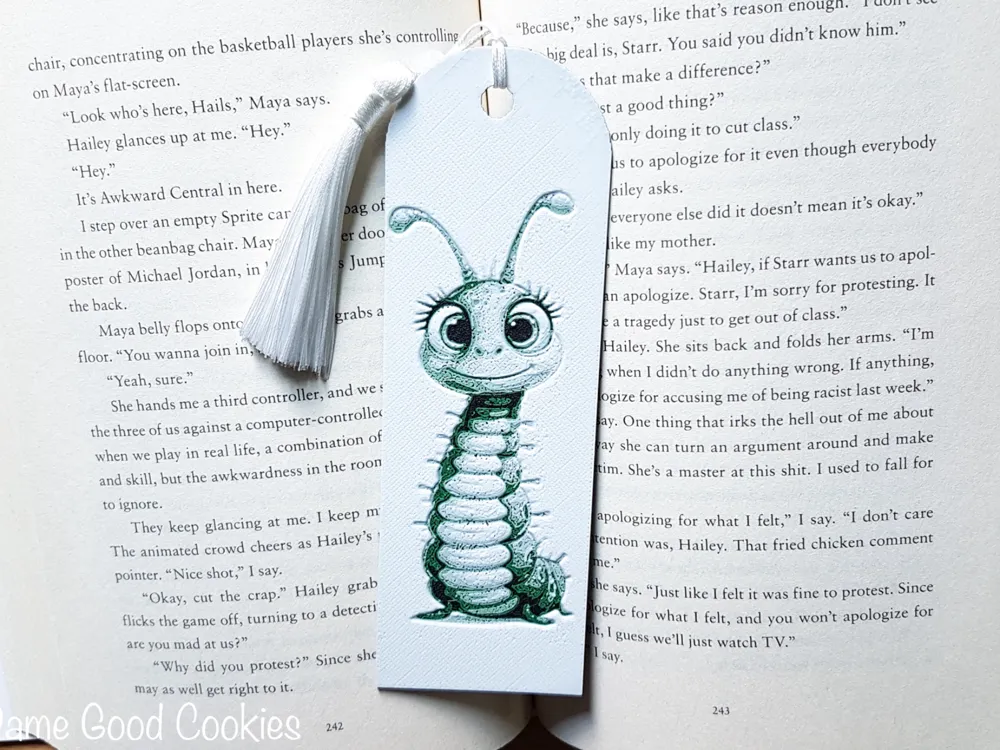 Bookmark, Caterpillar by Dame Jo HueForge model: Bookmark, Caterpillar by Dame Jo