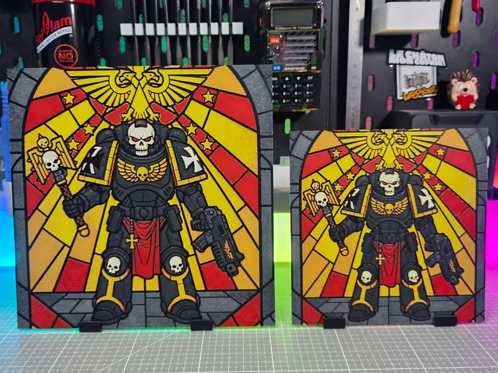 Obsidian Chaplain - Hueforge - 5 Colors by Montoya Maker HueForge model: Obsidian Chaplain - Hueforge - 5 Colors by Montoya Maker