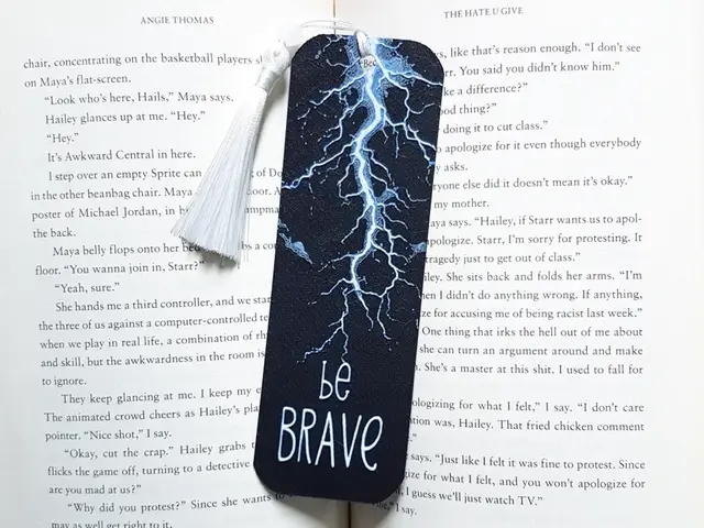 HueForge model: Bookmark, Be brave, Inspiration by Dame Jo