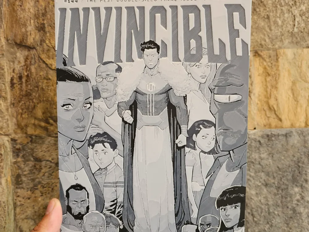Invincible #144 Comic Cover BlackandWhite Hueforge by Loki HueForge model: Invincible #144 Comic Cover BlackandWhite Hueforge by Loki