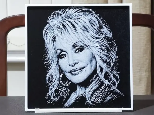 HueForge model: Dolly Parton (1946-2026) - 2 Color HueForge by BoDad