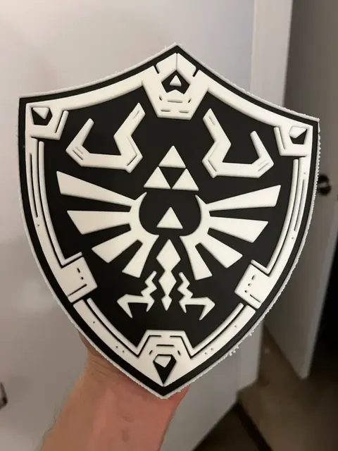 HueForge model: Zelda Hyrule Shield Sign by RP47 Designs