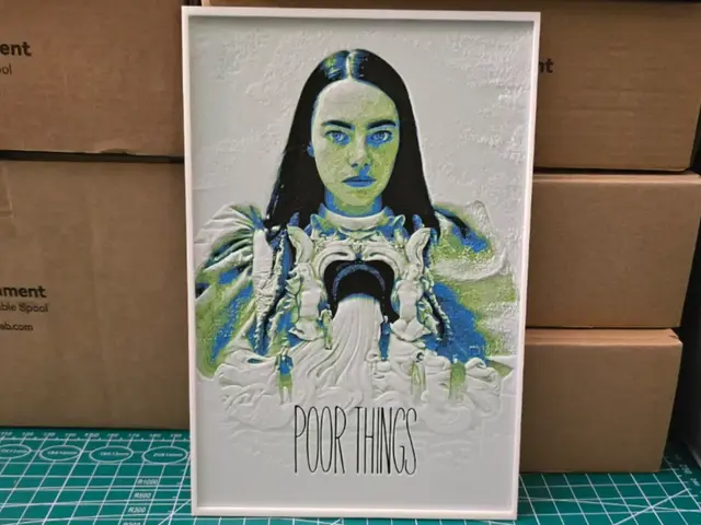 HueForge model: Poor Things Movie Poster - Hueforge Art by Lumpy3D
