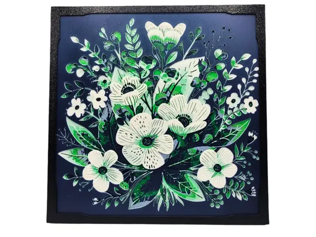HueForge model: Wildflower Bouquet (3 Colors) by BusyKikiBee