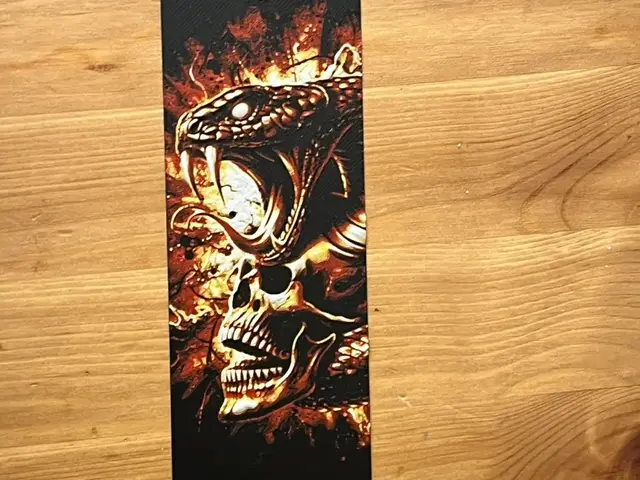 HueForge model: snake and skull bookmark by Morganja