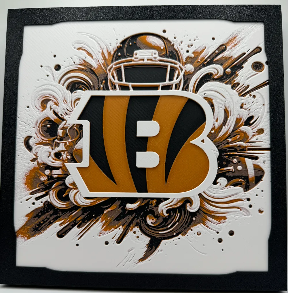 Cincinnati Bengals - NFL Hueforge by Canadian Gamer HueForge model: Cincinnati Bengals - NFL Hueforge by Canadian Gamer
