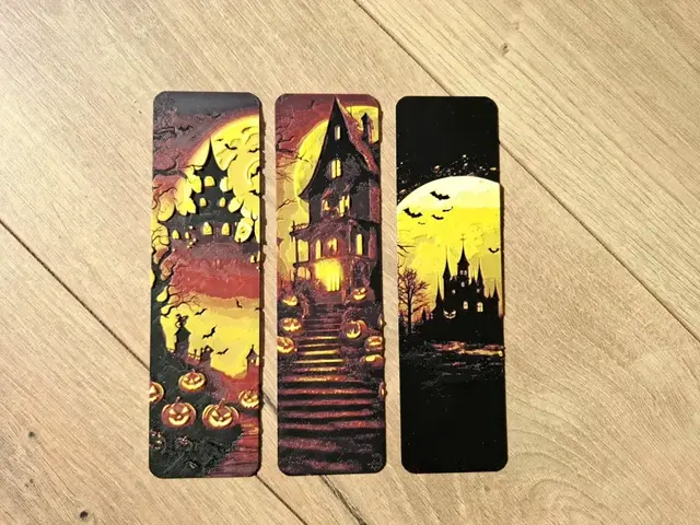 HueForge model: Halloween Haunted House bookmark set - hueforge by EternalDesigns3D