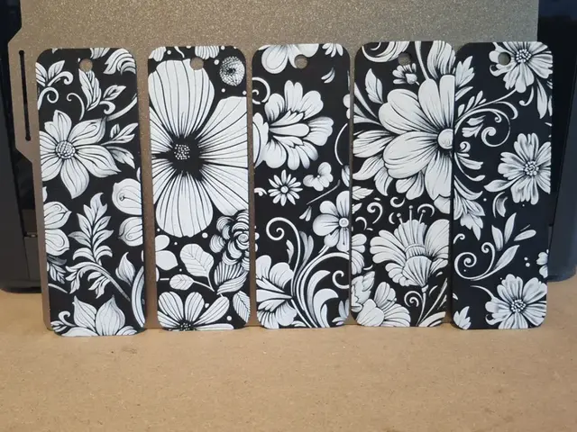 HueForge model: Set of 5 flower bookmarks by 3dGlow