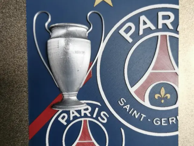 HueForge model: PSG VICTORY CHAMPIONS LEAGUE 1 and 2 stars by Cré'Art 3D