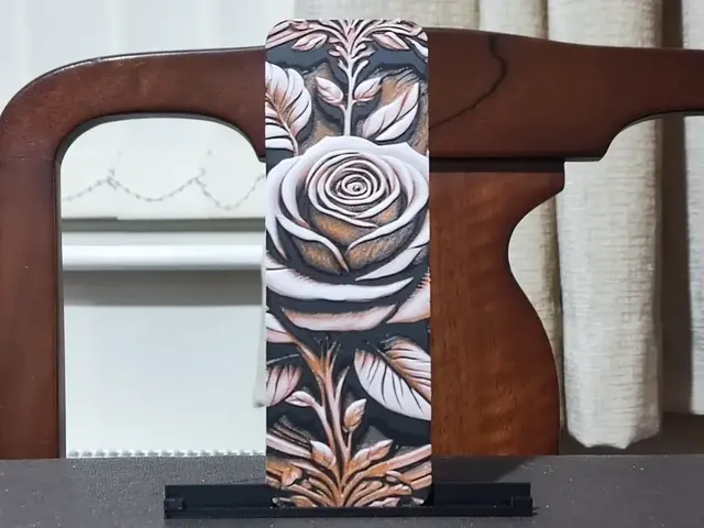 HueForge model: Carved Rose Bookmark - 3 Color by BoDad